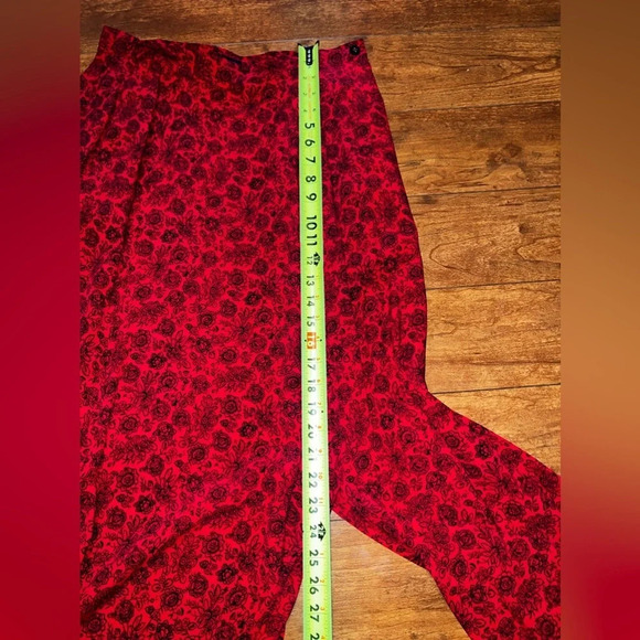 Vintage Women’s Lizsport Floral Maxi Skirt - Picture 4 of 10